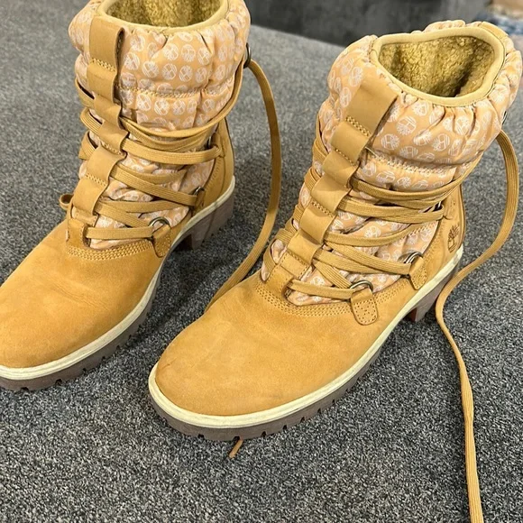 Timberland | Shoes | Suede Timberland Boots Size 8 2 | Poshmark display picture 2